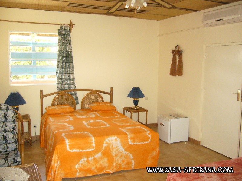 Photos Bijagos Island, Guinea Bissau : Hotel & outbuildings	 - The second bedroom