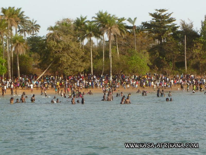Photos de l'archipel Bijagos Guine Bissau : Pittoresque - Plage de Bubaque  Paques