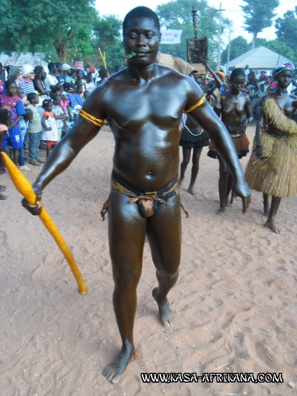 Photos de l'archipel Bijagos Guinée Bissau : Peuple Bijagos - Carnaval de Bubaque