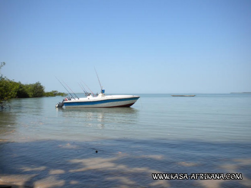 Photos de l'archipel Bijagos Guinée Bissau : En bateau - Le bimoteur 6m50